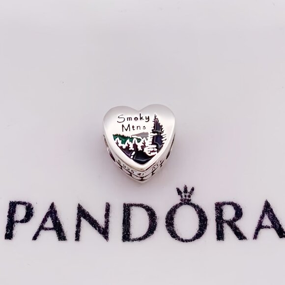 Pandora Jewelry - Pandora Smoky Mountains Pigeon Forge TN Tree Heart Charm